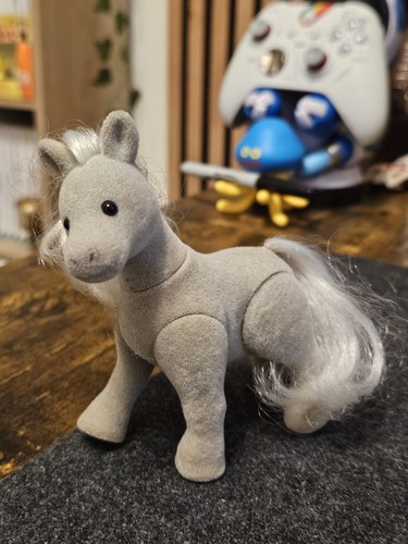 Sylvanian families grey pony - sylvanian,