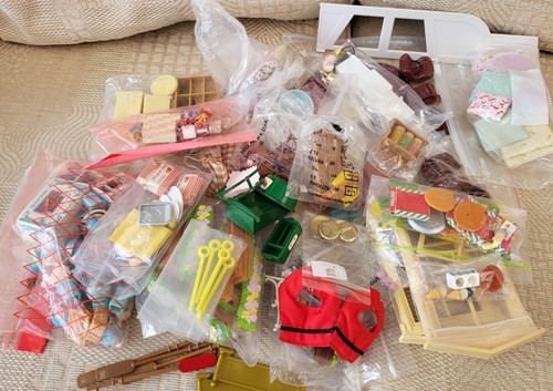 Sylvanian families spares toys - families,