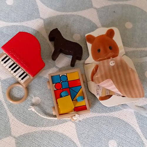 Retro 80s sylvanian families - 80s,
