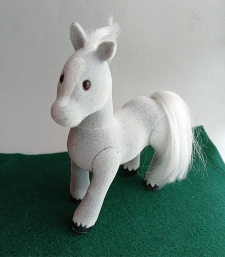 Sylvanian families grey horse - grey,